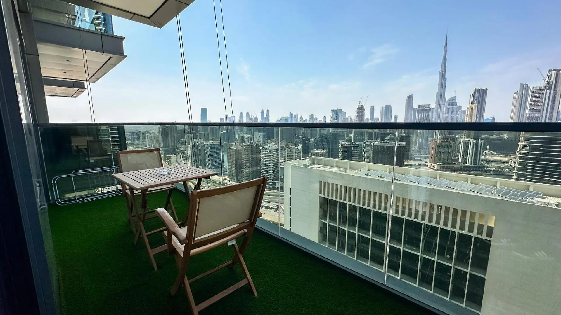 Vserve High Floor Bliss In Dubai'S Iconic Skyline 0*, Dubai