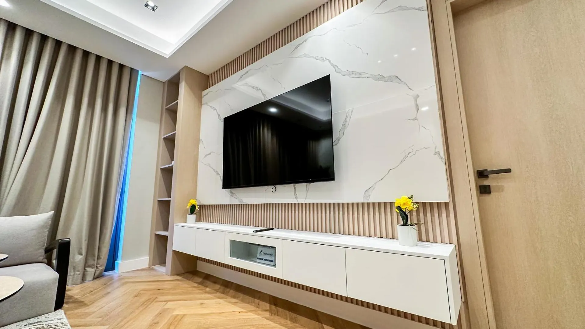 Vserve High Floor Bliss In Dubai'S Iconic Skyline